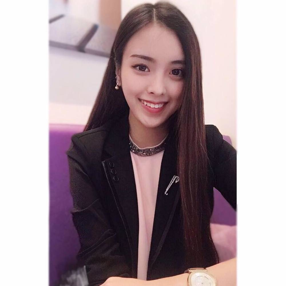 Meet your Posher, Lena